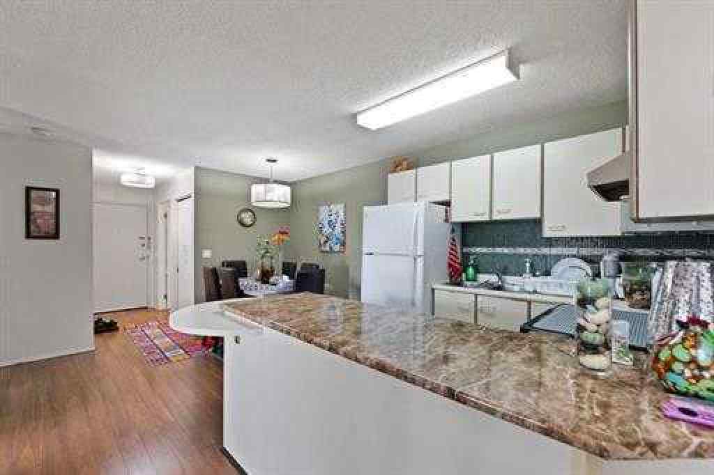 MLS® A2246096 - Unit #14 3014 Edenwold Heights NW in Edgemont Calgary, Residential