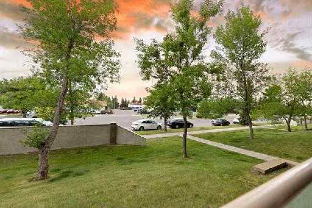 MLS® A2246096 - Unit #14 3014 Edenwold Heights NW in Edgemont Calgary, Residential