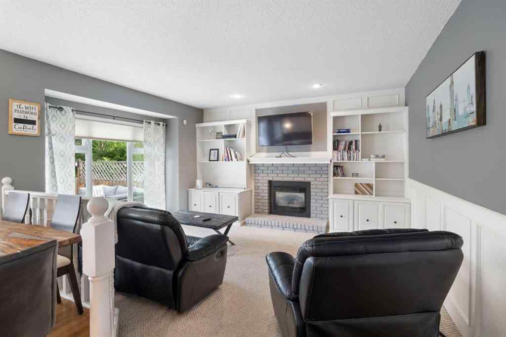 MLS® A2246103 - 156 Woodfield Road SW in Woodbine Calgary, Residential