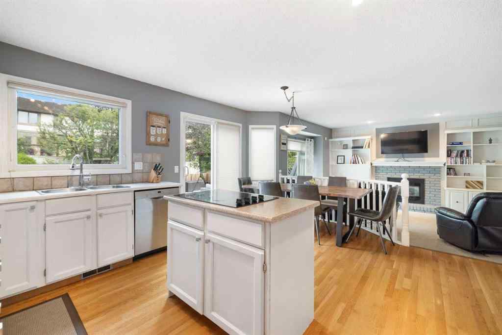 MLS® A2246103 - 156 Woodfield Road SW in Woodbine Calgary, Residential