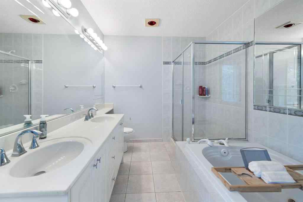 MLS® A2246103 - 156 Woodfield Road SW in Woodbine Calgary, Residential