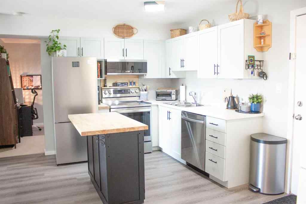 MLS® A2246104 - Unit #209 11230 104 Avenue  in Gateway Grande Prairie, Residential