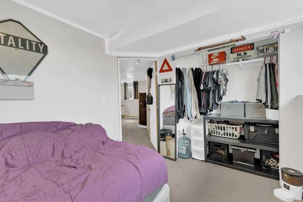 MLS® A2246111 - 2029 Minto Street  in Penhold Estates Penhold, Residential