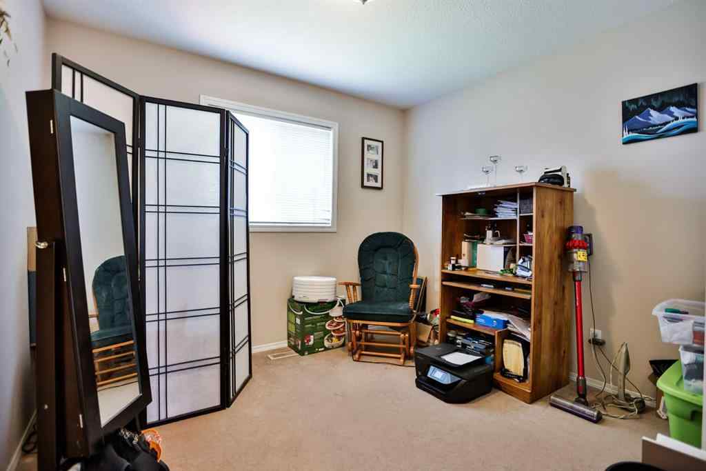 MLS® A2246112 - Unit #26 720 Heritage Boulevard W in Heritage Heights Lethbridge, Residential