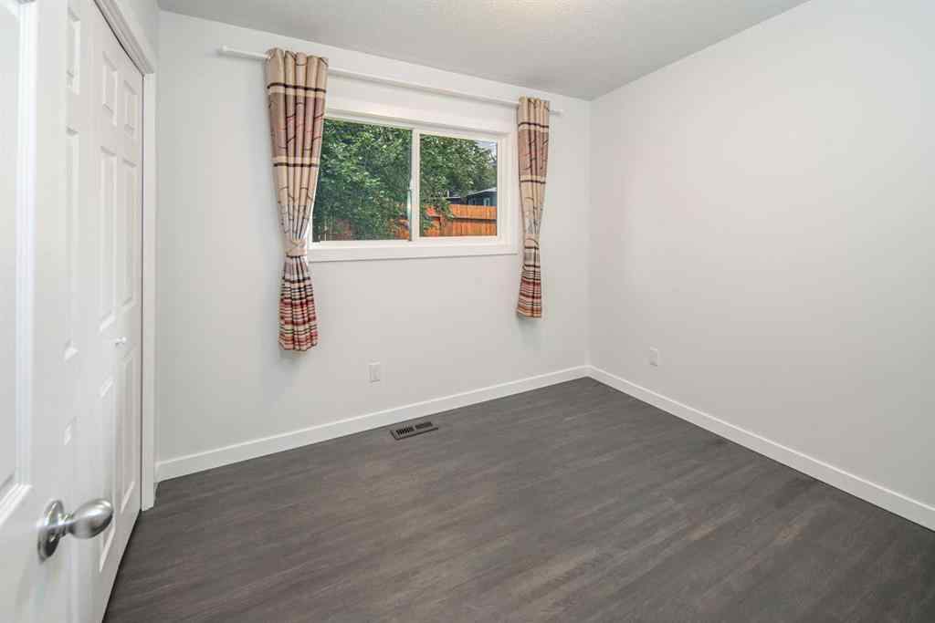 MLS® A2246114 - 5808 Dalton Drive NW in Dalhousie Calgary, Residential