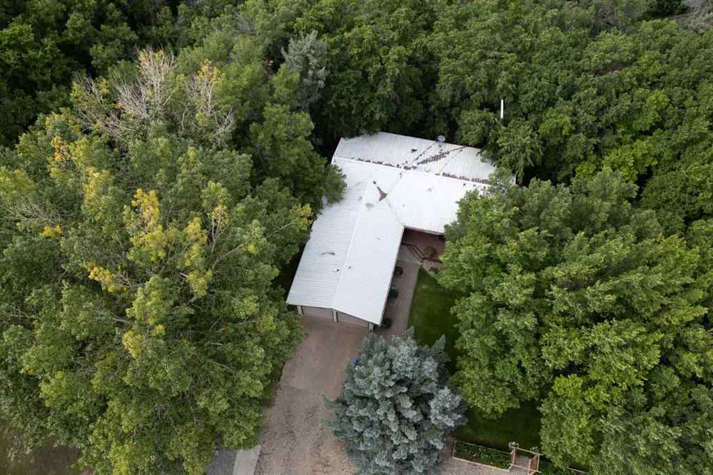 MLS® A2246115 - 203037 TWP RD 174   in NONE Rural Vulcan County, Residential