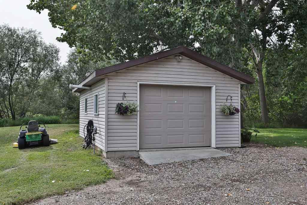 MLS® A2246115 - 203037 TWP RD 174   in NONE Rural Vulcan County, Residential
