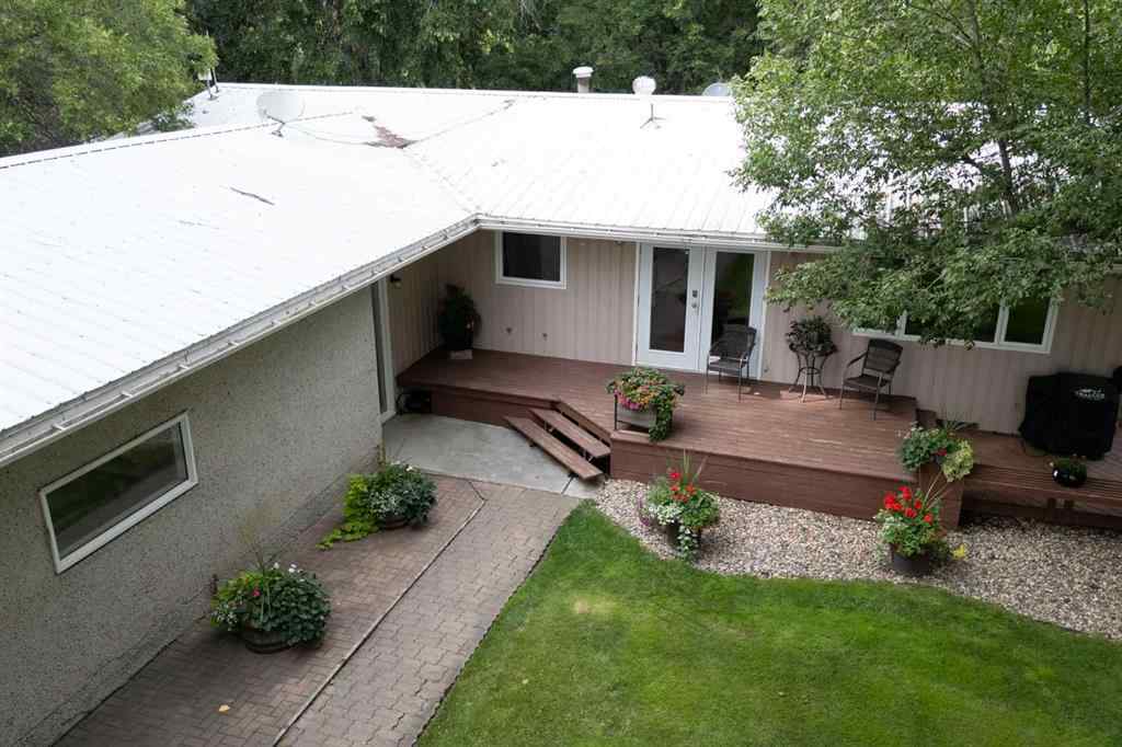 MLS® A2246115 - 203037 TWP RD 174   in NONE Rural Vulcan County, Residential