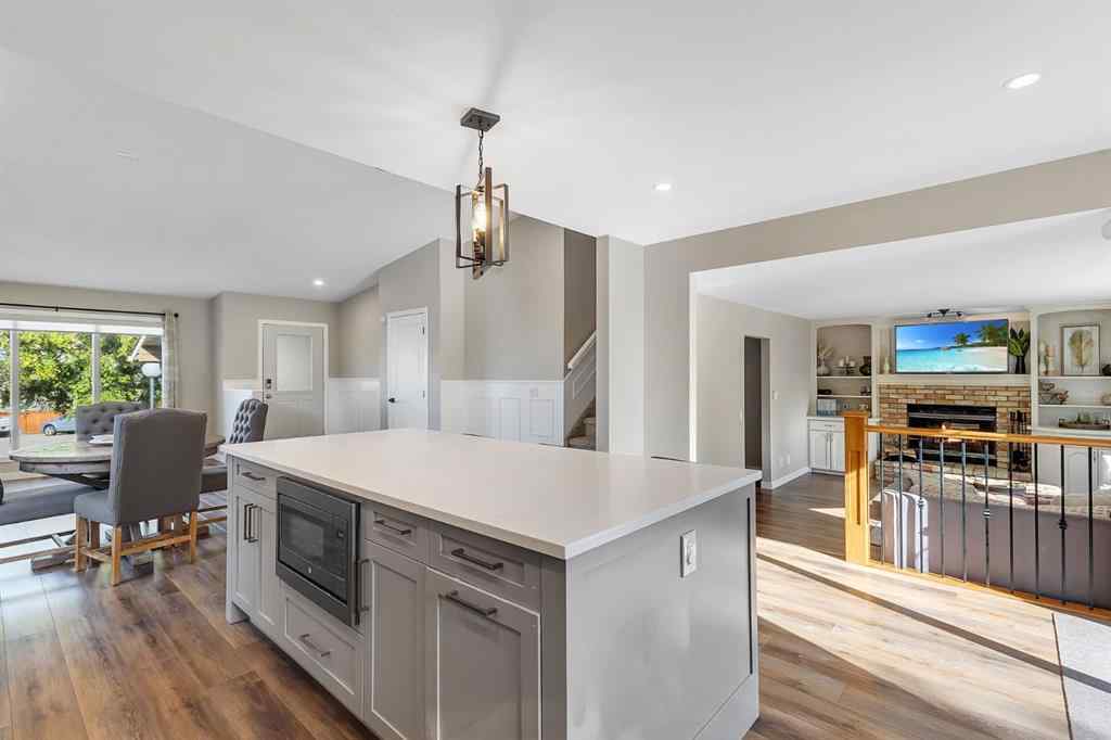 MLS® A2246120 - 23 Sanderling Court  in Sandstone Valley Calgary, Residential