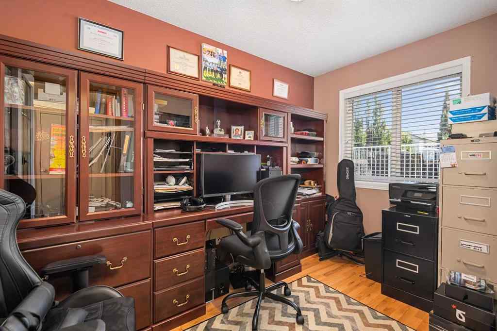 MLS® A2246129 - 195 Cove Crescent  in The Cove Chestermere, Residential