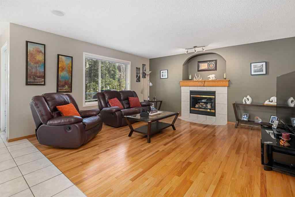 MLS® A2246129 - 195 Cove Crescent  in The Cove Chestermere, Residential
