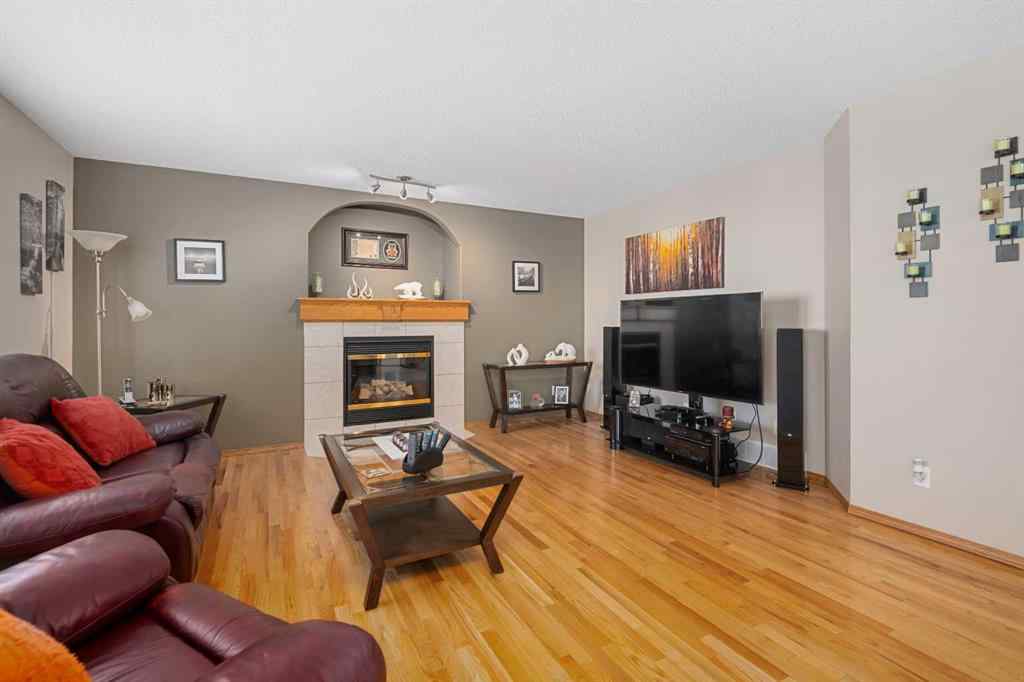 MLS® A2246129 - 195 Cove Crescent  in The Cove Chestermere, Residential