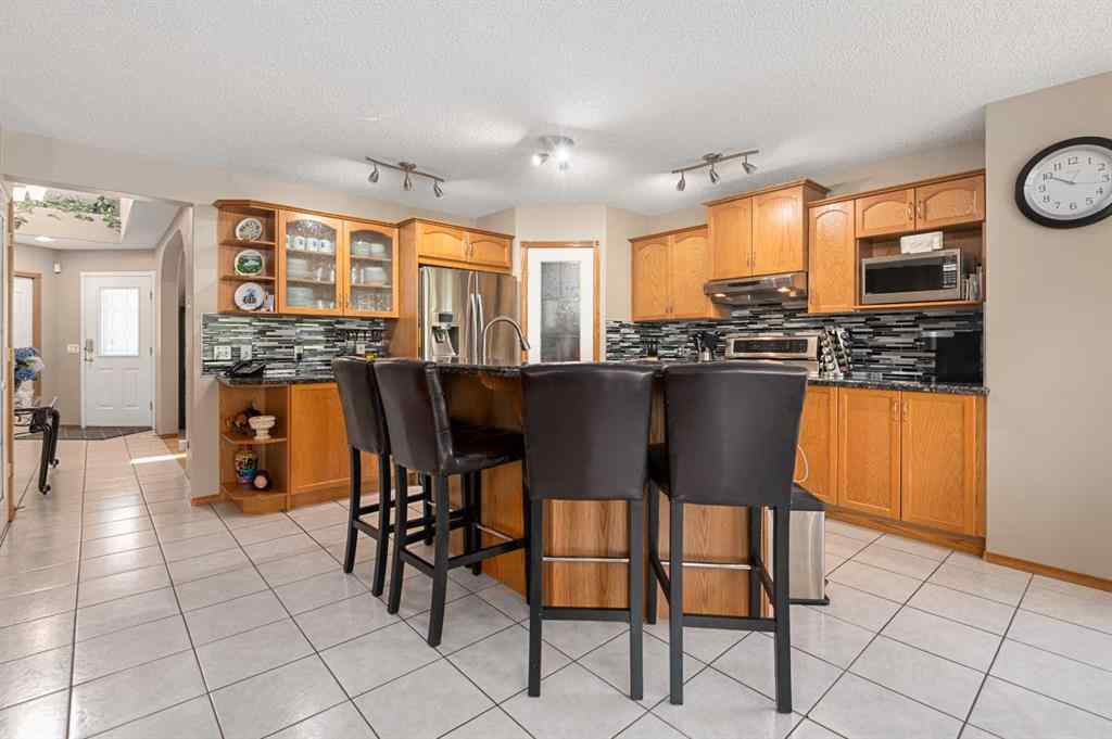 MLS® A2246129 - 195 Cove Crescent  in The Cove Chestermere, Residential