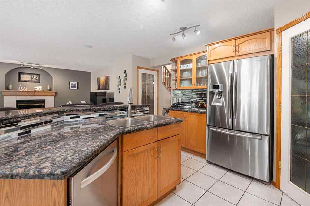 MLS® A2246129 - 195 Cove Crescent  in The Cove Chestermere, Residential