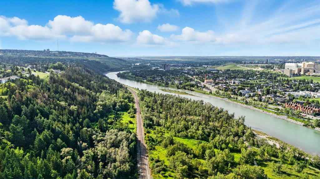 MLS® A2246134 - Unit #8103 14 Hemlock Crescent SW in Spruce Cliff Calgary, Residential