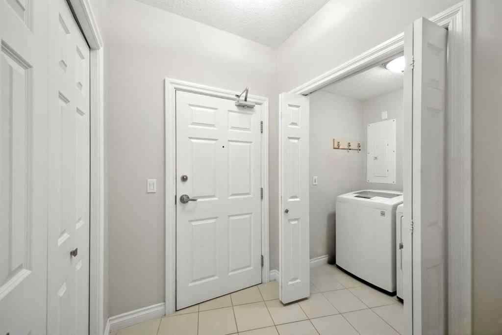 MLS® A2246134 - Unit #8103 14 Hemlock Crescent SW in Spruce Cliff Calgary, Residential