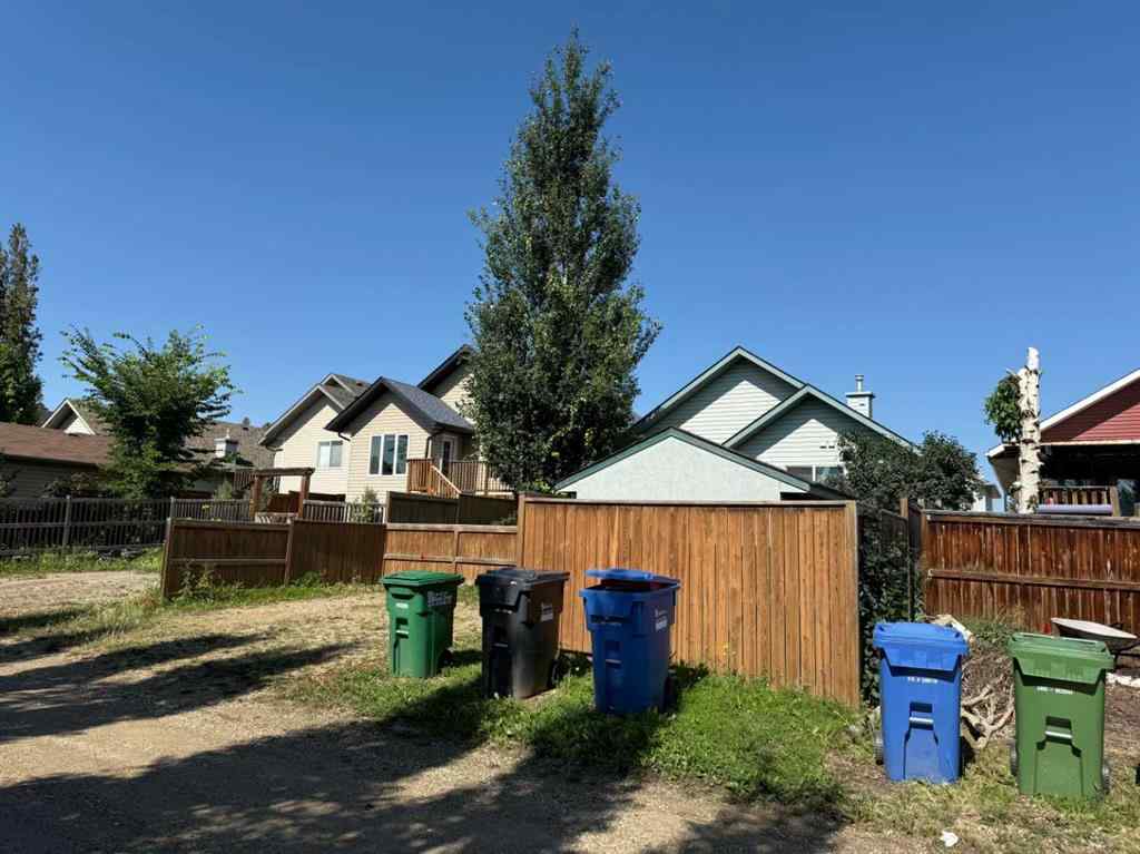 MLS® A2246140 - 37 Wade Close  in Westlake Red Deer, Residential