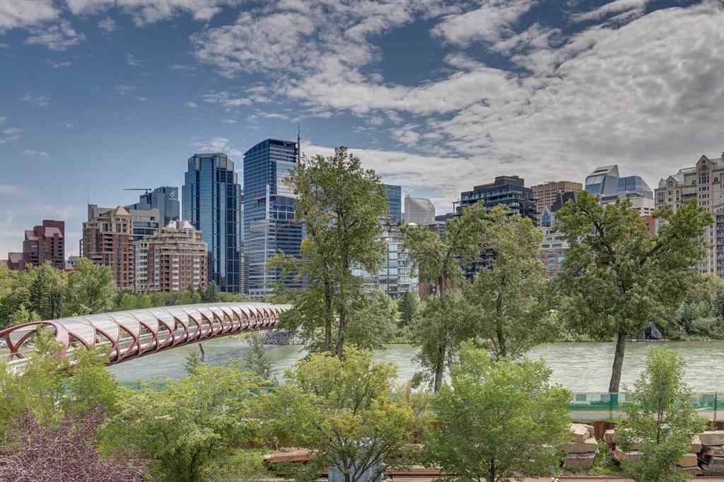 MLS® A2246142 - Unit #402 916 Memorial Drive NW in Sunnyside Calgary, Residential
