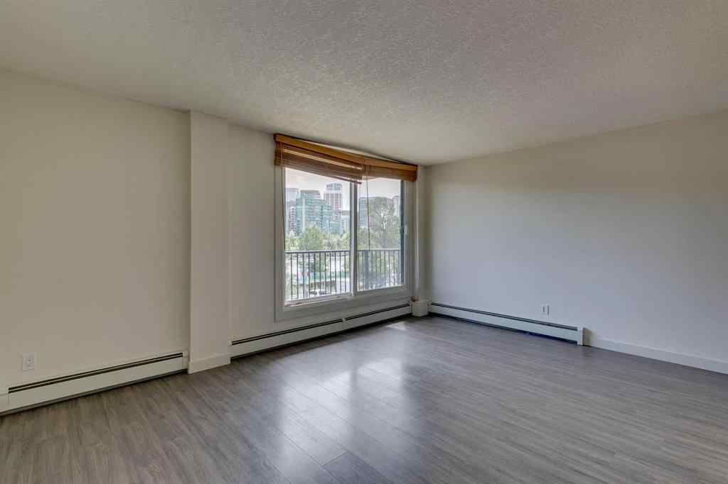 MLS® A2246142 - Unit #402 916 Memorial Drive NW in Sunnyside Calgary, Residential