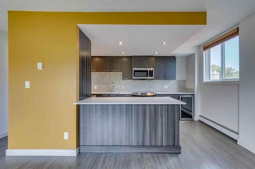 MLS® A2246142 - Unit #402 916 Memorial Drive NW in Sunnyside Calgary, Residential