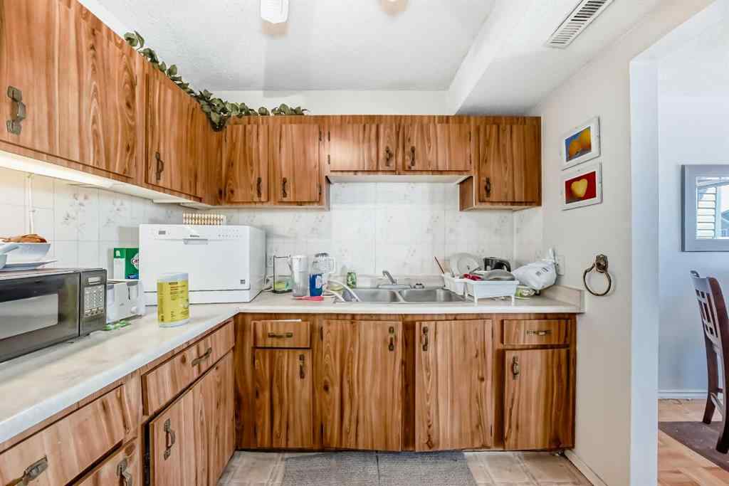 MLS® A2246148 - Unit #38 2511 38 Street NE in Rundle Calgary, Residential