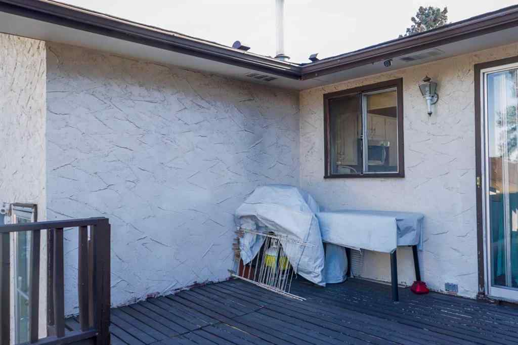 MLS® A2246149 - 236 Pinetree Road NE in Pineridge Calgary, Residential