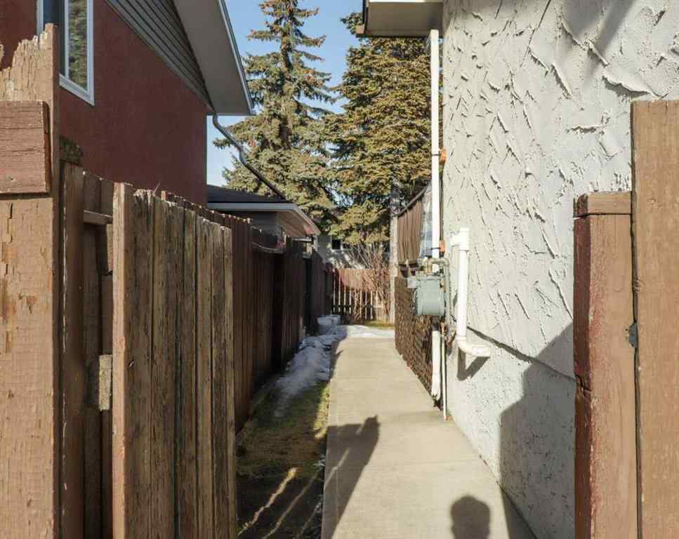MLS® A2246149 - 236 Pinetree Road NE in Pineridge Calgary, Residential