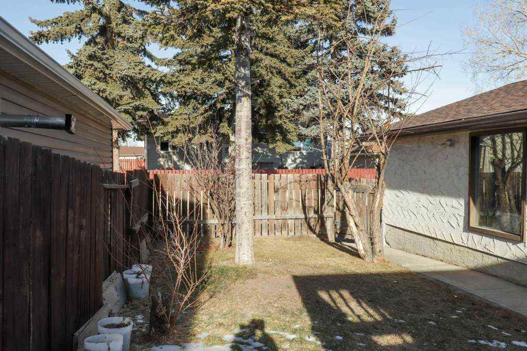 MLS® A2246149 - 236 Pinetree Road NE in Pineridge Calgary, Residential