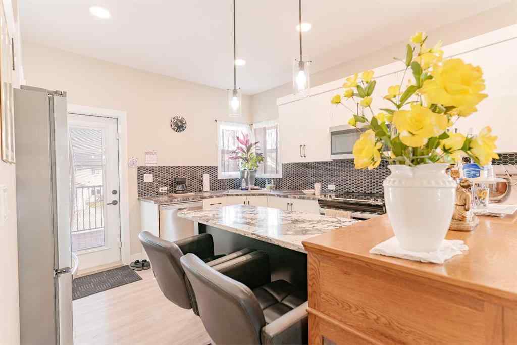 MLS® A2246152 - 11 Ian Way  in Iron Gate Sylvan Lake, Residential