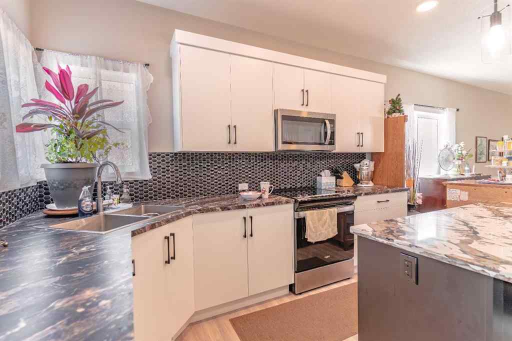 MLS® A2246152 - 11 Ian Way  in Iron Gate Sylvan Lake, Residential