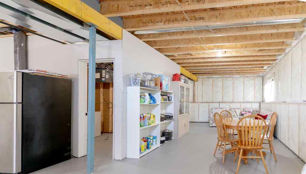 MLS® A2246152 - 11 Ian Way  in Iron Gate Sylvan Lake, Residential