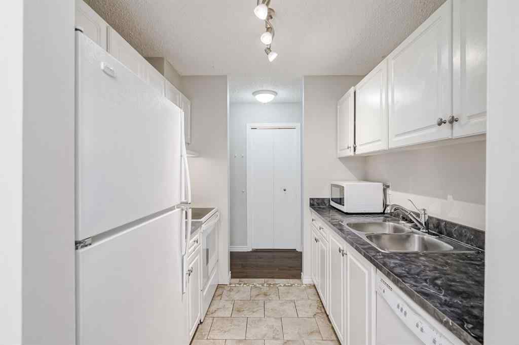 MLS® A2246168 - Unit #3104 393 Patterson Hill SW in Patterson Calgary, Residential
