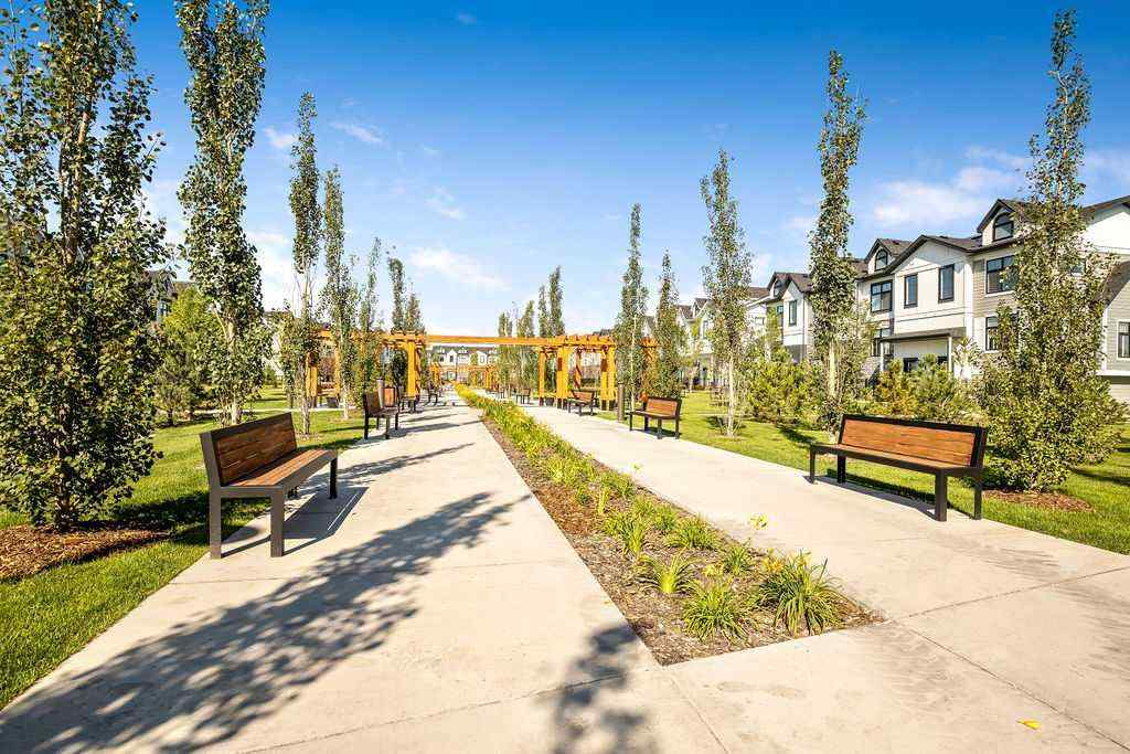 MLS® A2246193 - Unit #122 255 Les Jardins Park  in Douglasdale/Glen Calgary, Residential