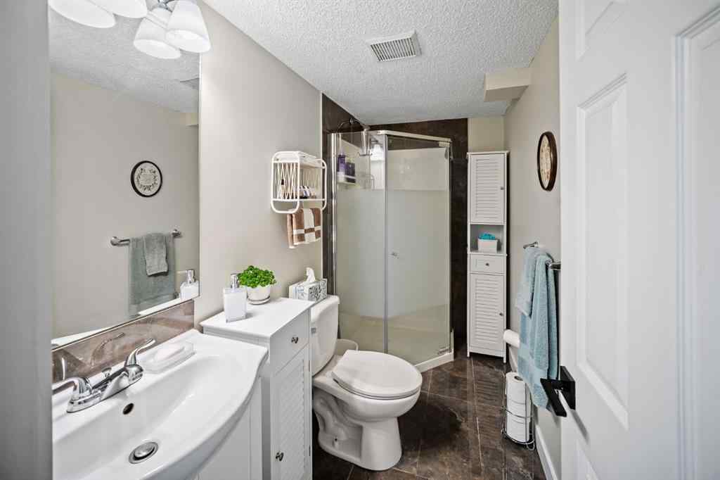MLS® A2246199 - 84 Rivervalley Drive SE in Riverbend Calgary, Residential