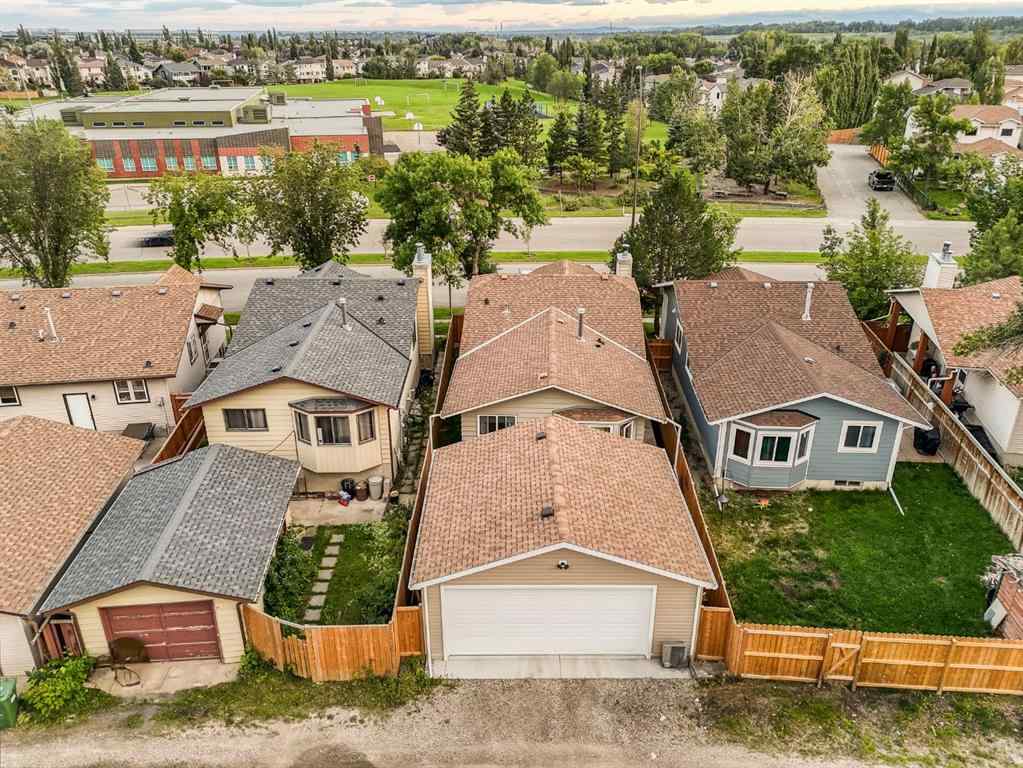MLS® A2246199 - 84 Rivervalley Drive SE in Riverbend Calgary, Residential