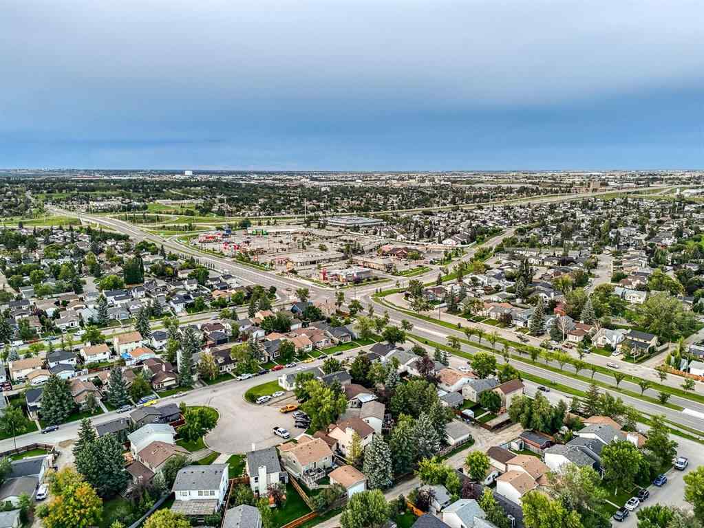 MLS® A2246199 - 84 Rivervalley Drive SE in Riverbend Calgary, Residential
