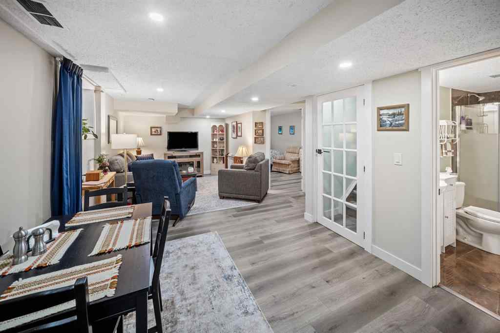 MLS® A2246199 - 84 Rivervalley Drive SE in Riverbend Calgary, Residential