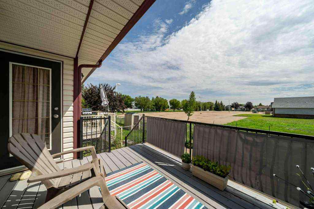 MLS® A2246222 - 6 Stonegate Crescent SE in SE Southridge Medicine Hat, Residential