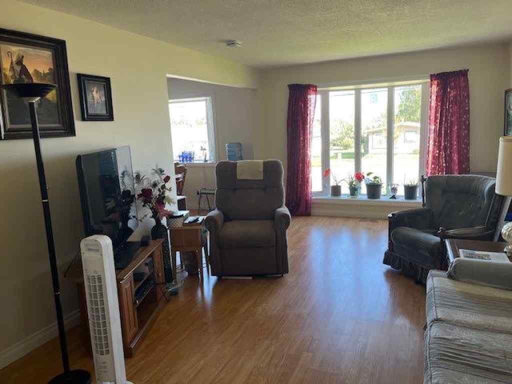 MLS® A2246244 - 20 7 Avenue W in NONE Cardston, Residential