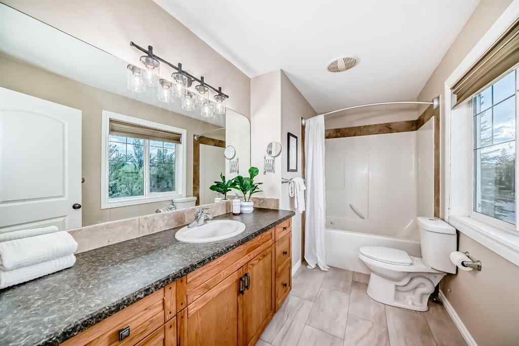 MLS® A2246251 - Unit #105 100 Coopers Common SW in Coopers Crossing Airdrie, Residential
