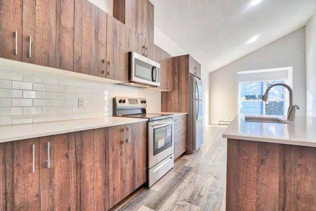 MLS® A2246252 - 303 Waddy Lane  in Downtown_Strathmore Strathmore, Commercial
