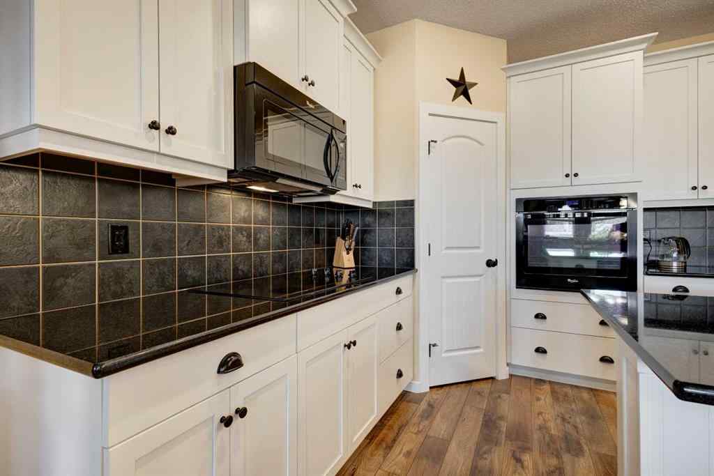 MLS® A2246257 - 348 Boulder Creek Crescent SE in Boulder Creek Estates Langdon, Residential