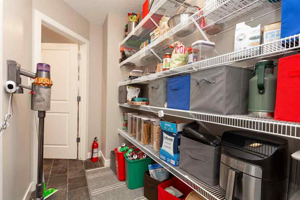 MLS® A2246259 - 230 Couleesprings Grove S in Southgate Lethbridge, Residential