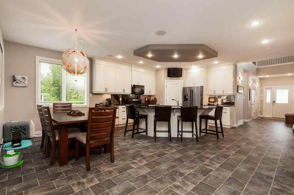 MLS® A2246259 - 230 Couleesprings Grove S in Southgate Lethbridge, Residential