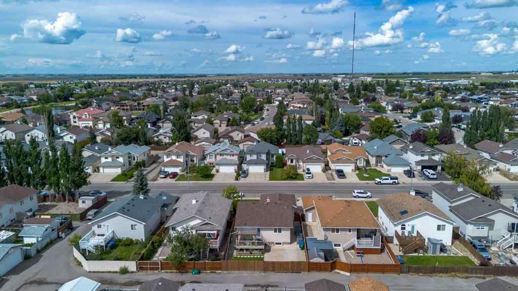 MLS® A2246261 - 389 Kodiak Boulevard N in Uplands Lethbridge, Residential