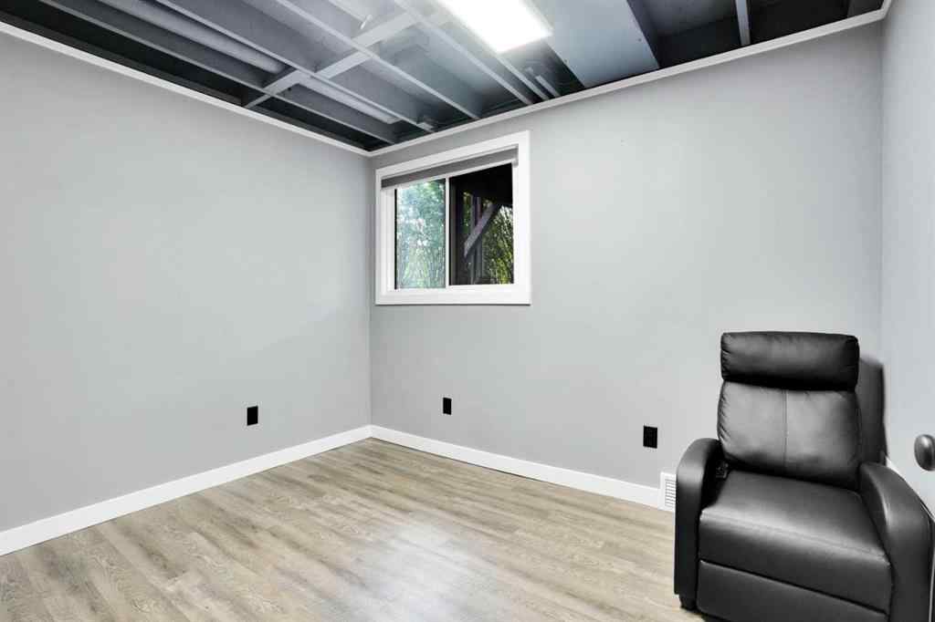 MLS® A2246267 - 4964 Rundlewood Drive NE in Rundle Calgary, Residential