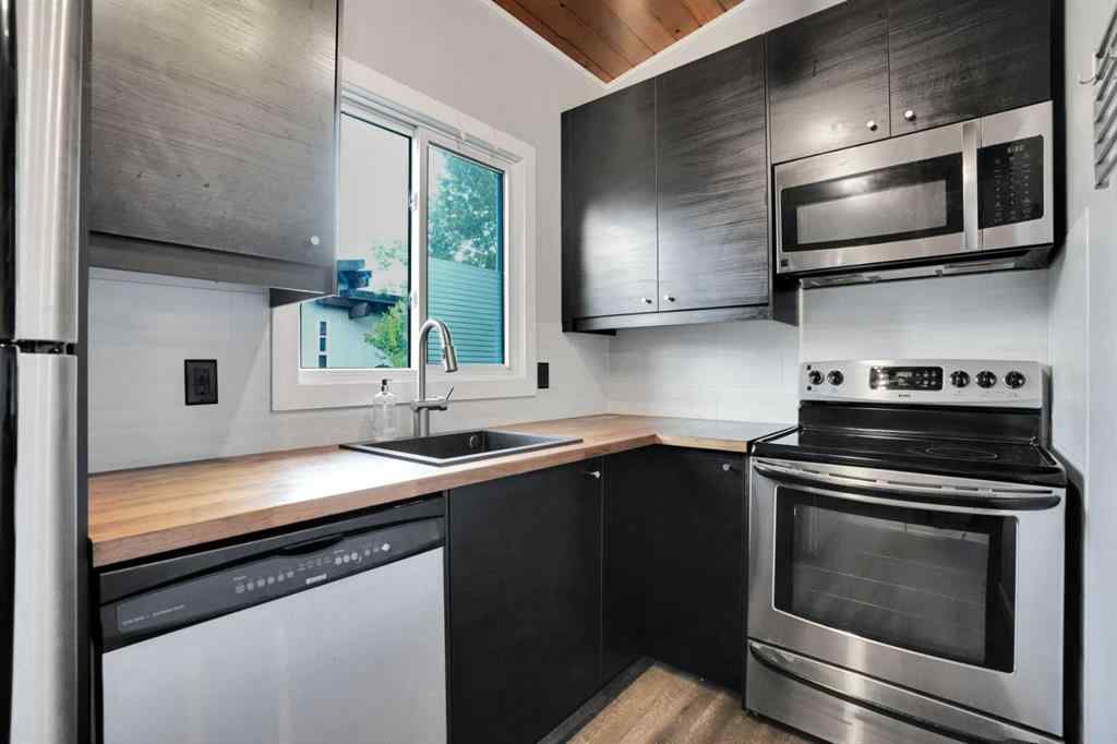 MLS® A2246267 - 4964 Rundlewood Drive NE in Rundle Calgary, Residential