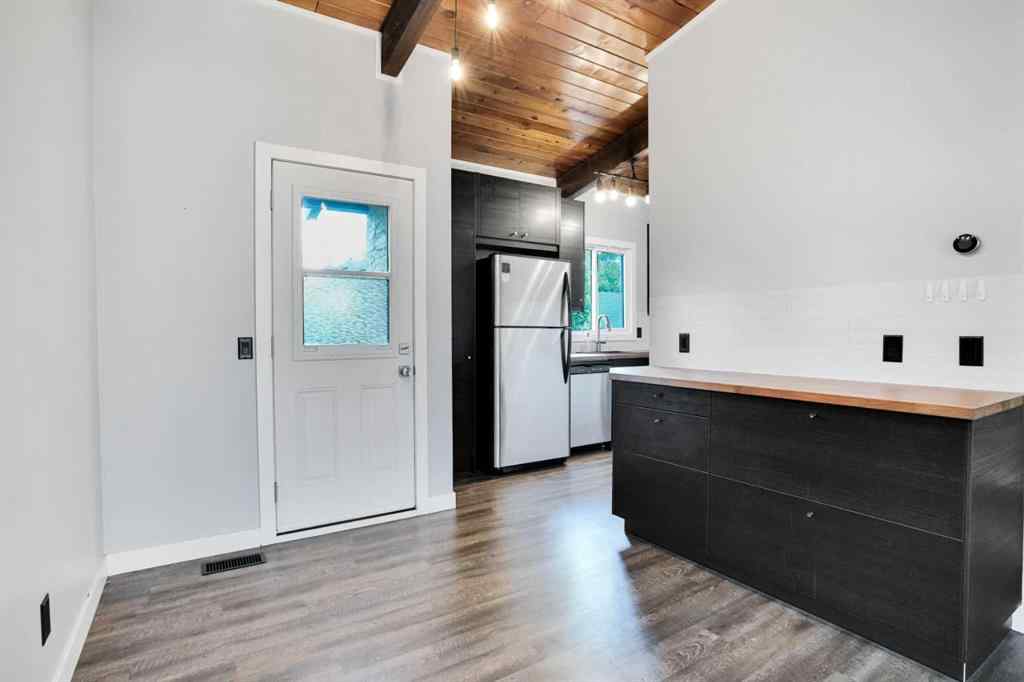 MLS® A2246267 - 4964 Rundlewood Drive NE in Rundle Calgary, Residential
