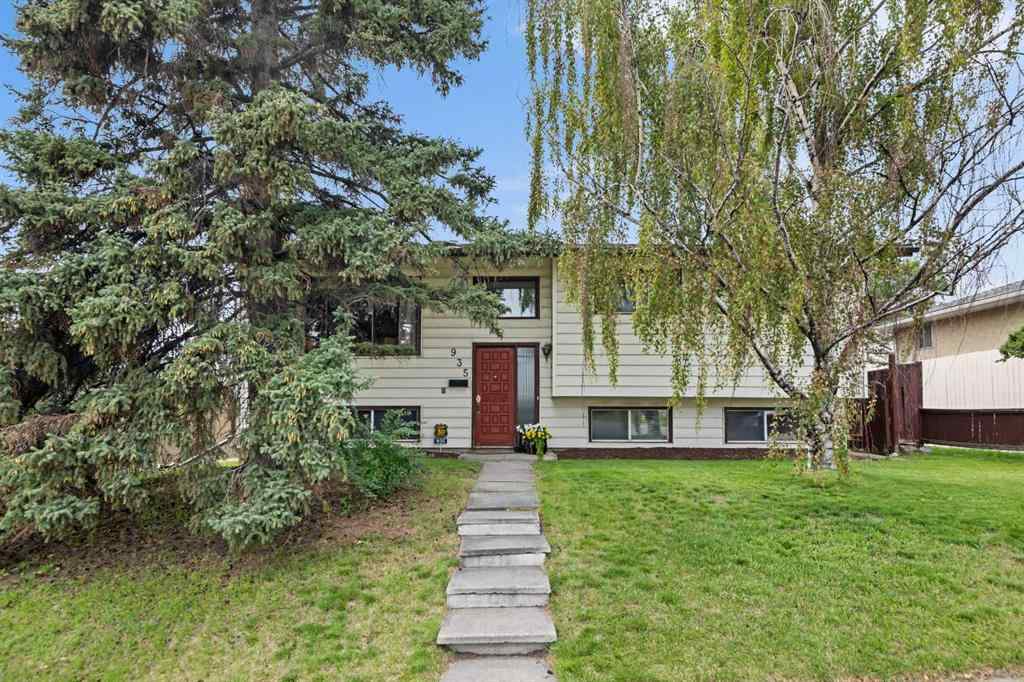 MLS® A2246273 - 935 Mayland Drive NE in Mayland Heights Calgary, Residential