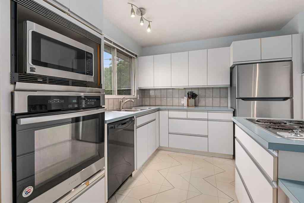 MLS® A2246273 - 935 Mayland Drive NE in Mayland Heights Calgary, Residential